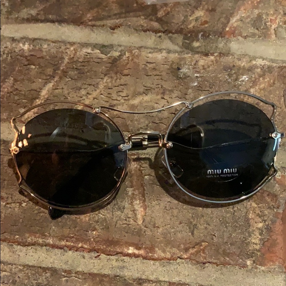 NEW Miu Miu aviator sunglasses gold $540